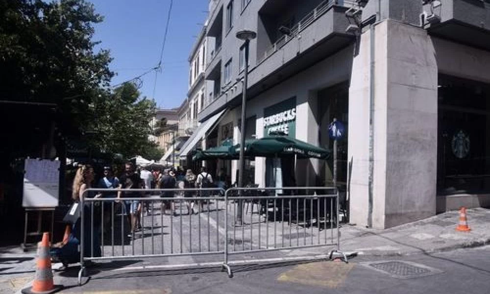 Σε χολιγουντιανό στούνιο μετατράπηκε το κέντρο της Αθήνας για τα γυρίσματα ταινίας